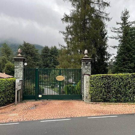 Villa Mario - Casa Vacanze Лавена Понте Треза Екстериор снимка