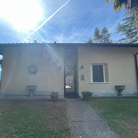 Villa Mario - Casa Vacanze Лавена Понте Треза Екстериор снимка
