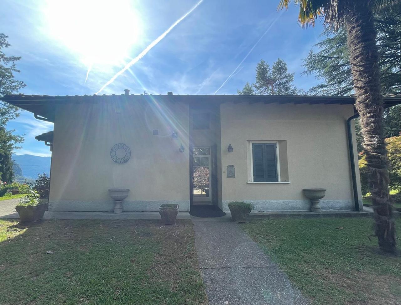 Villa Mario - Casa Vacanze Лавена Понте Треза Екстериор снимка