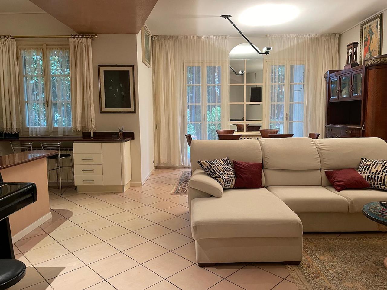 Villa Mario - Casa Vacanze Лавена Понте Треза Екстериор снимка